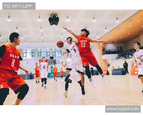 专业分析:上海羽毛球队如何通过整体压制打法实现战术优势 专业分析:上海羽毛球队如何通过整体压制打法实现战术优势