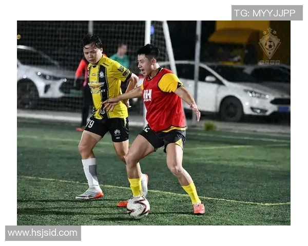 足球明星洗脚视频揭秘背后的感人故事与温暖瞬间